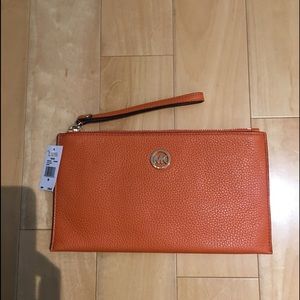 NWT Michael Kors wristlet
